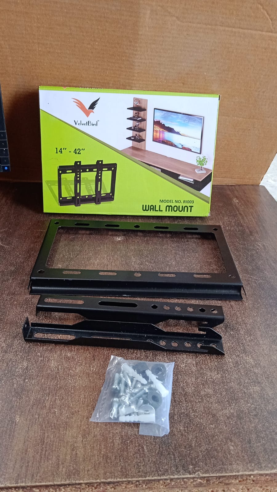 Universal 14 to 42 Inch Fix LED, LCD TV Monitor Wall Mount Stand Universal 14 to 42 Inch Fix LED, LCD TV Monitor Wall Mount Stand